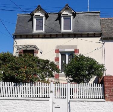 chambres dans Maison individuelle 46 Rue de Luzel