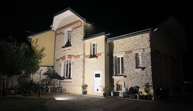 Chambres de Charme Dans un Écrin de Verdure. Bienvenue au Clos des Amis !