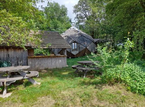 Chambres en roulotte sur lieu atypique de ressourcement