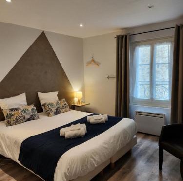 Chambres privées à Hautvillers, berceau du champagne avec salle de bain et toilettes incluses