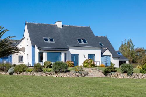 Chambres vue mer 300m plage