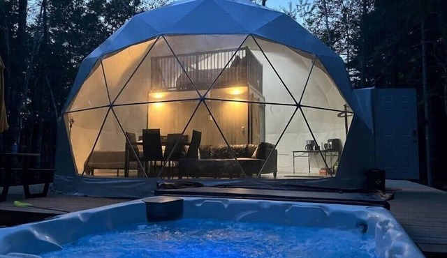 Chamcook Dome(Priv.Big Hot Tub/Firepit/BBQ)