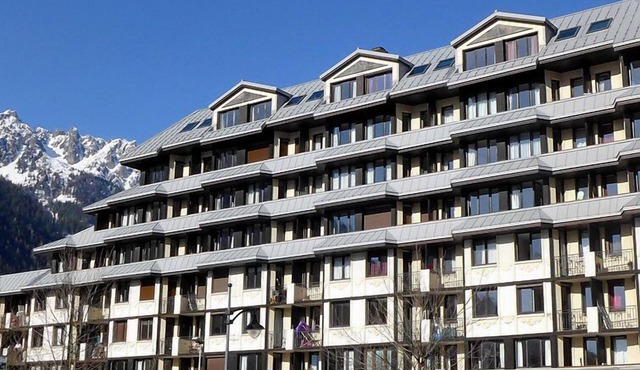 Chamonix, exceptional price from 2 to 9 March 2 p-4/5 underground parking, bus access