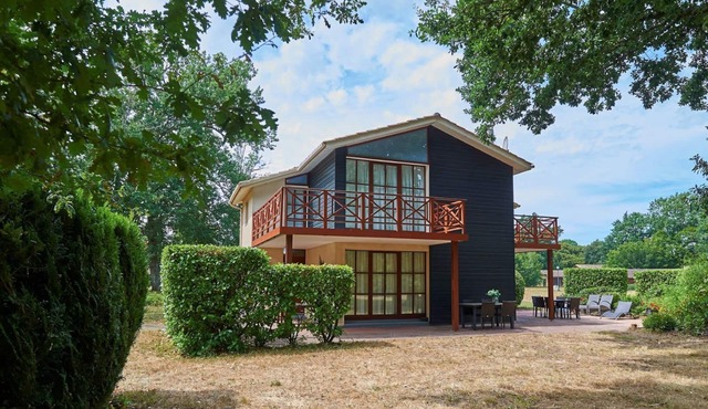 Champagne 6p - Three Bedroom Villa, Sleeps 6