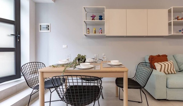 Champagne Loft Summar