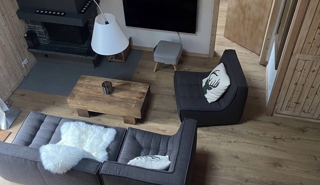 CHAMPÉRY PORTES DU SOLEIL Penthouse apartment completely renovated in 2025