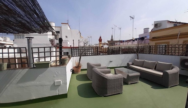 Champion Duplex terrace and garage 6 pax City Center