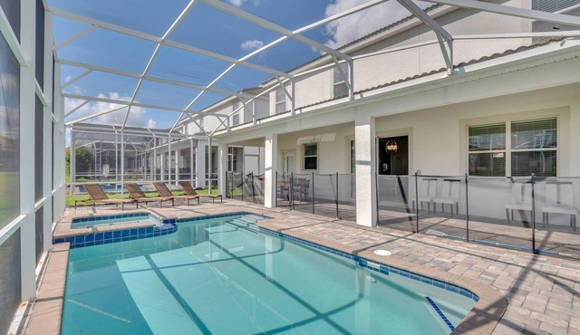 Champions Gate Luxury 10 Bedroom Resort Villa With Spa and Games Room on Golf Course community