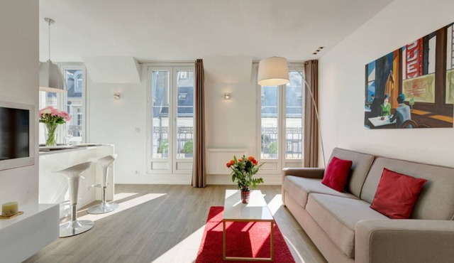 CHAMPS ELYSEES APARTMENT