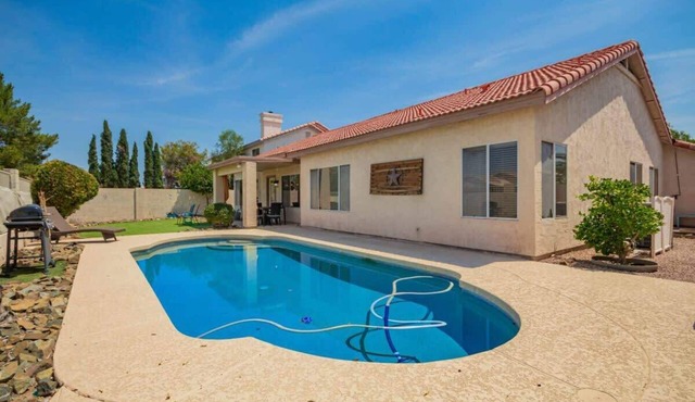 Chandler 4BR Getaway w/Pool, Games & Fast Wi-Fi