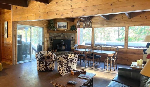 Changes in Altitude – Spacious Family Cabin Near Pinecrest Lake & Dodge Ridge