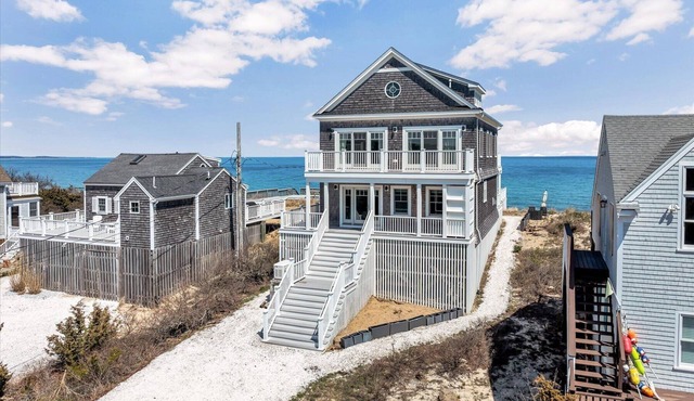 Changing Tides and Good Vibes in East Sandwich RPAM110