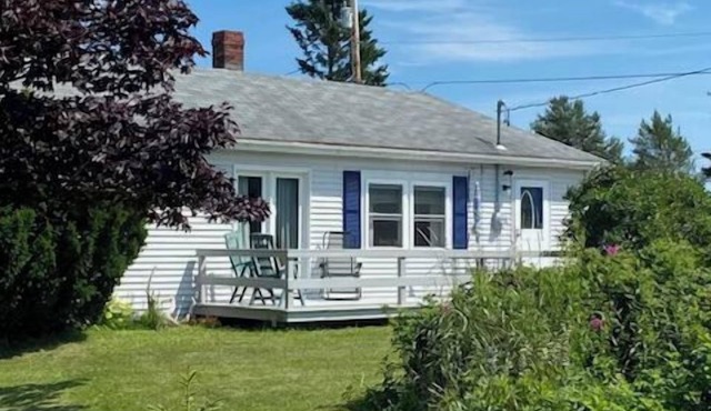 Channel View Cottage, Bay of Funday, Beach 1 mile away, 2.5 miles to town