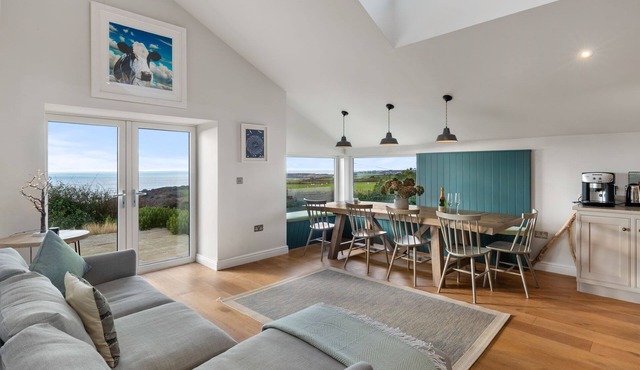 Channel View - Luxury Cottages