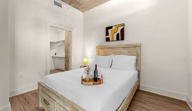 Channelside: Near Everything in Tampa! Ybor | DT