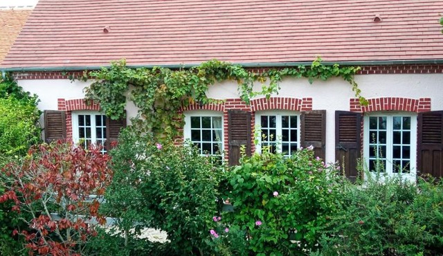 Chantilly ,petit déjeuner et table d'hôtes possible