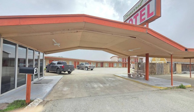chaparral motel