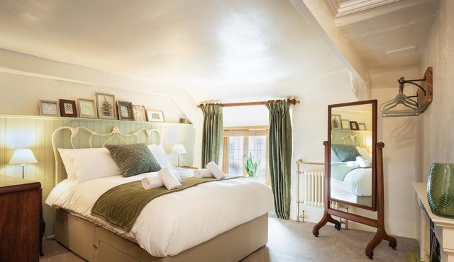 Chapel Cottage - a traditional cottage sleeping 2 guests