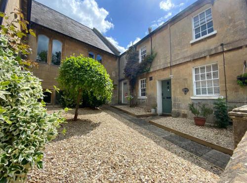 Chapel Cottage Idylic Village Holiday Home