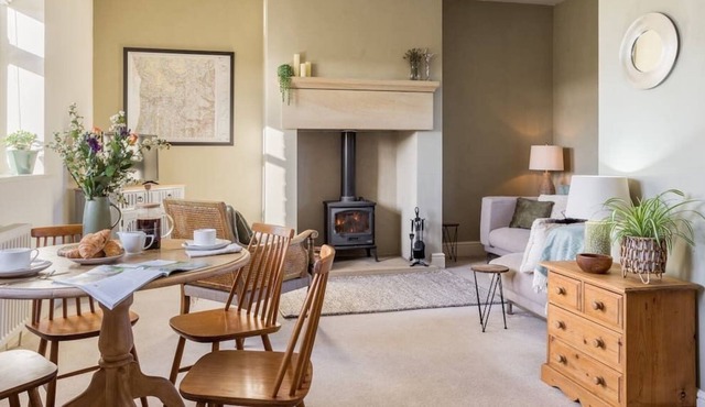 Chapel Cottage - Luxury Country Retreat