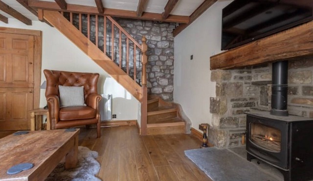 Chapel Cottage - with Log Burner