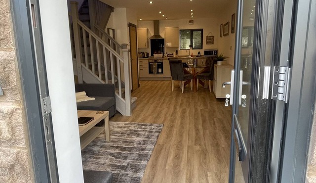 Chapel row 4 luxurious cottage in the peaks