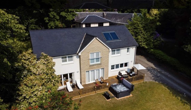 Chapelhill-Sleeps 8 - sleeps 8 guests in 4 bedrooms