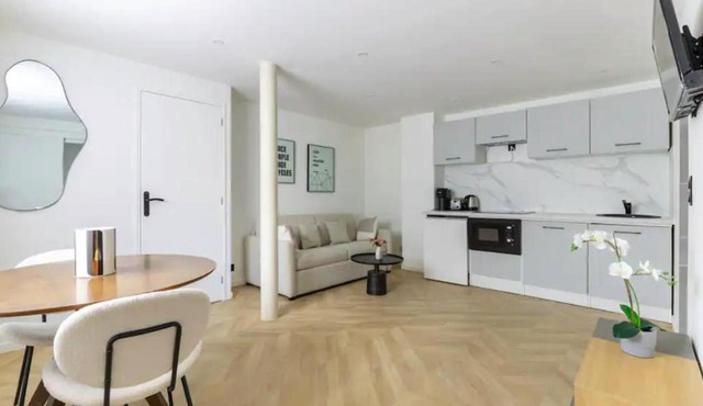 Chapelle/Ordener : Magnifique appartement 1BR/4P