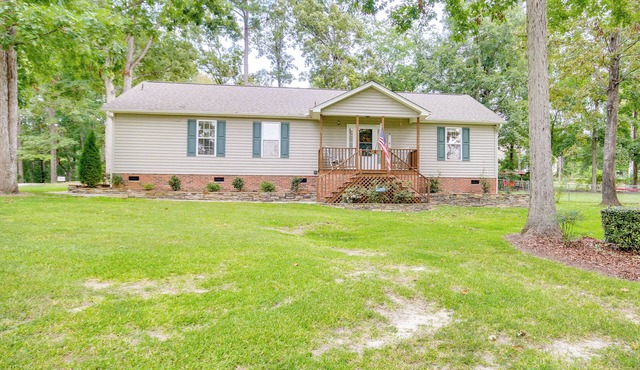 Chapin Home Near Boat Launch & Lake Murray!
