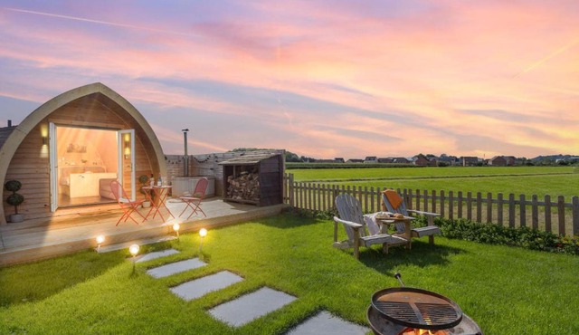 Chapterhouse, Cathedral View, Wells