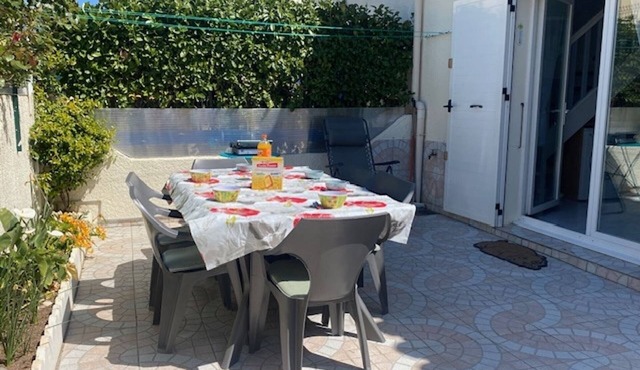 Charming Villa T3 with Mezzanine, AC, Private Parking, Terrace - Sleeps 6