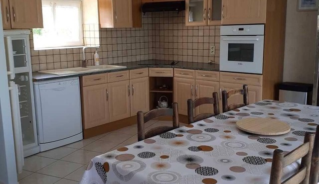 Charming country house with terrace and garage near activities