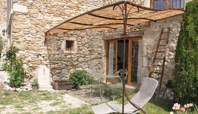 Character cottage in the castle of Alençon - Between Grignan, Dieulefit and Nyons