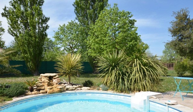 Charming villa with heated pool between Avignon and Isle sur la Sorgue