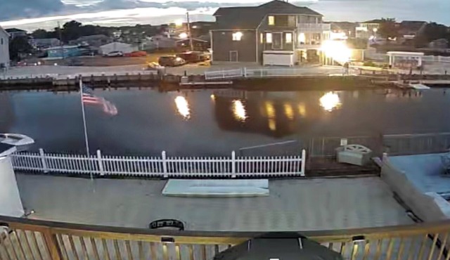 Charming 2-bedroom house with WiFi, AC in nice Little Egg Harbor Township.