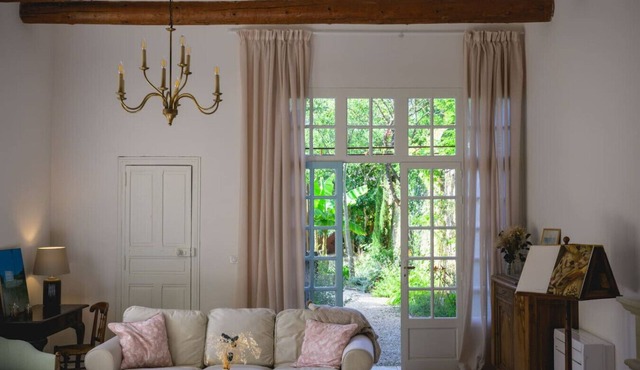 Chara en Provence - Alleins