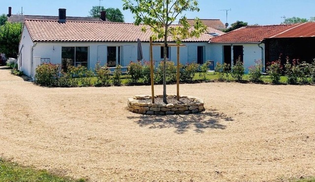 Character cottage less than 10 minutes from the beaches