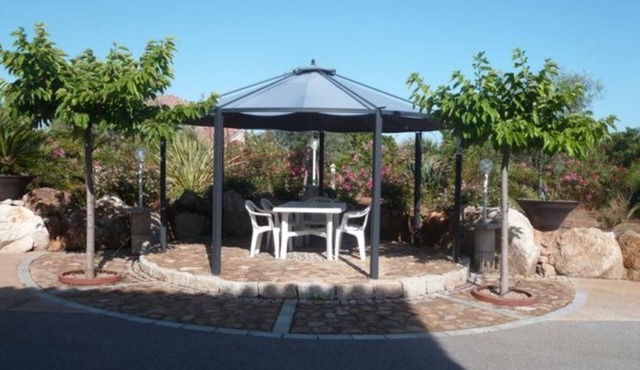 CHARACTER APARTMENT NEAR AJACCIO