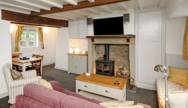Character cottage and annexe combine for super-flexible accommodation.