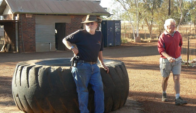 Character Cottage close to Cafes, shops and beach