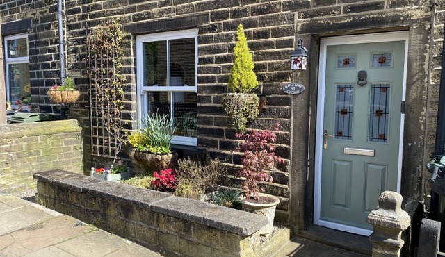 Character Cottage in Haworth. Come and Enjoy Yorkshire.Yours To Discover!