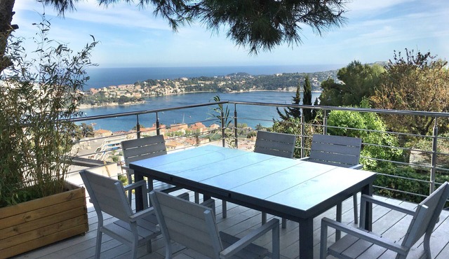 Character House 3 Bedrooms 3 Bathrooms Sea View, Swimming pool.