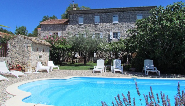 Character house for 12 people, PRIVATE POOL