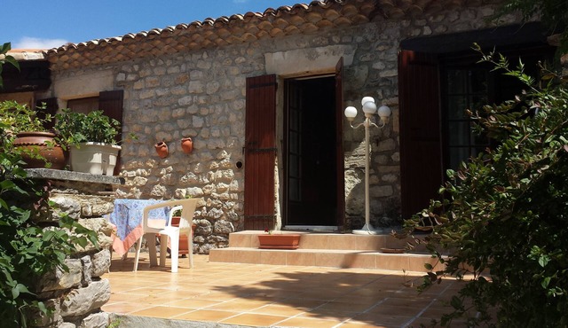 Character house in Drôme Provençale