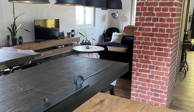 Character house in a very quiet area. Clim table soccer and ping pong.