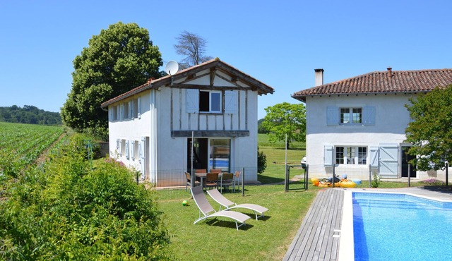 Character house in the Landes