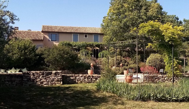 Character house, pool, sauna, quiet