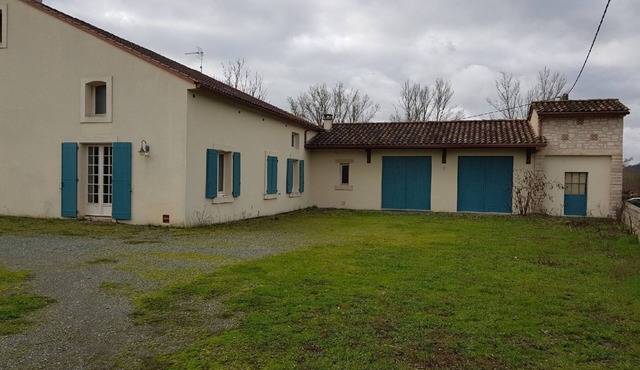 Character house, small Mas