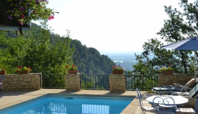 Character house with pool and exceptional views