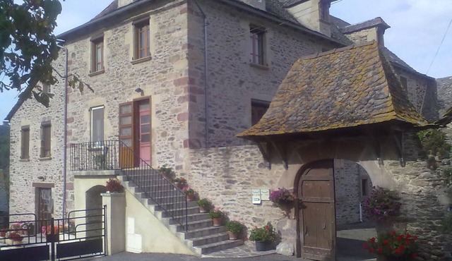 Character property BELCASTEL Air-conditioned